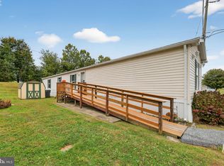 8 Penney Ln, Coatesville, PA 19320