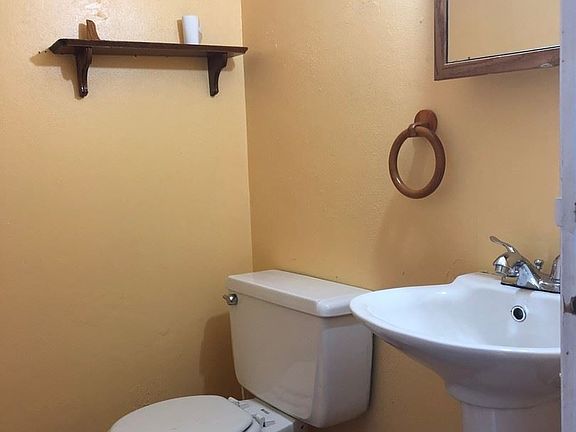 3rd image of 6761 Nebraska Ave