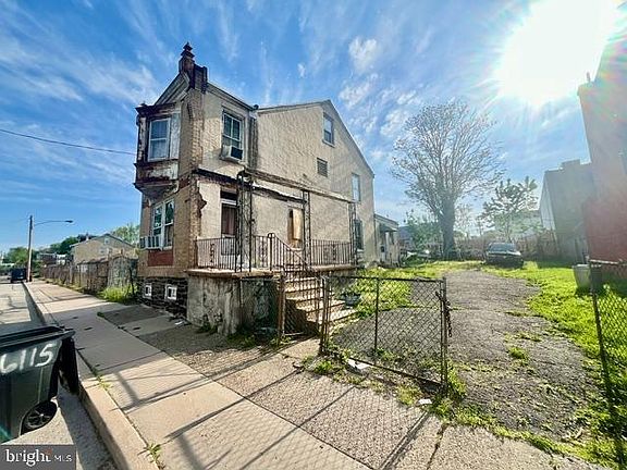 3rd image of 6115 N Norwood St