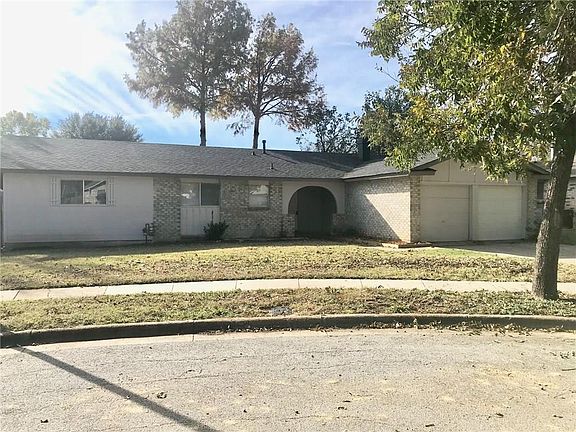 2nd image of 1908 Cottonwood St