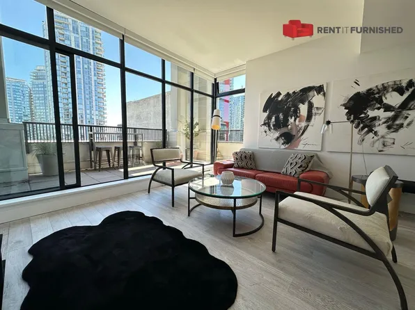 531 Beatty St #705, Vancouver, BC V6B 0C5