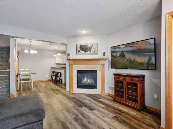 1538 Serenity Ln, Waconia, MN 55387