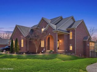 3512 Woodmont Park Ln, Louisville, KY 40245