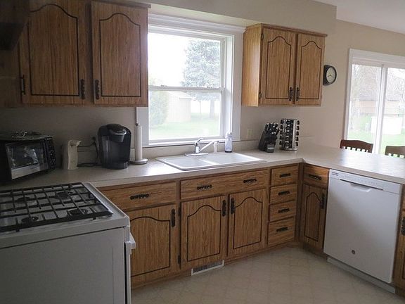 5th image of 23730 S Hickory Ln
