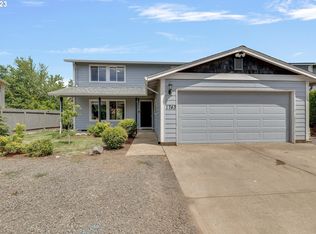 1743 W Lincoln St, Woodburn, OR