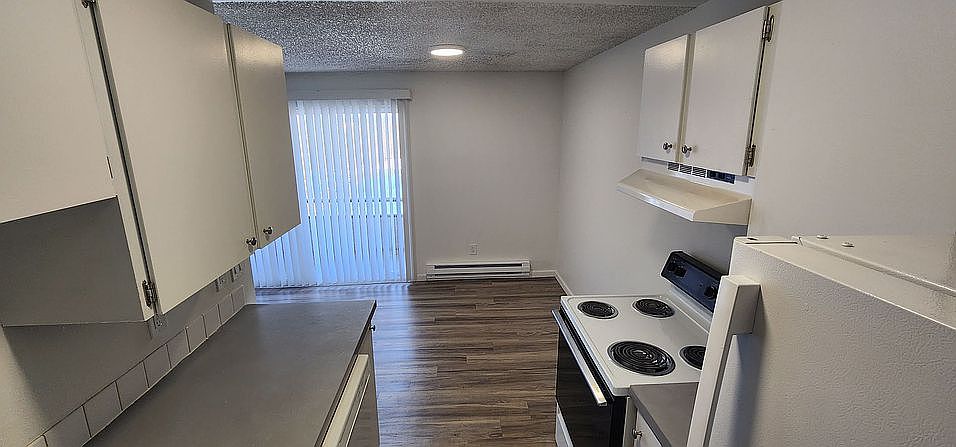 1st image of 1622 W 7th Ave APT 307