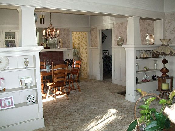 Living/Dining Rooms