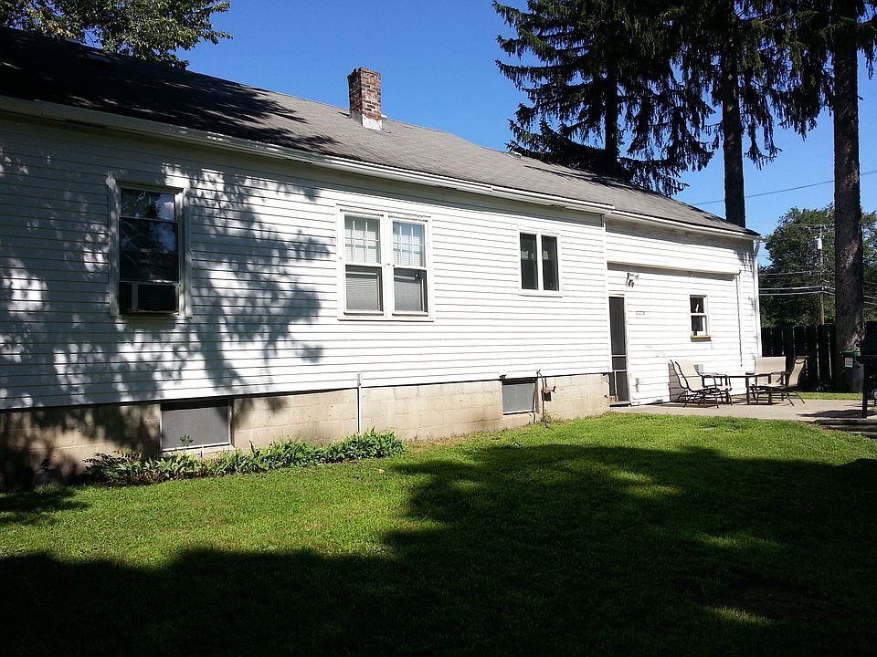 2nd image of 504 Saratoga Rd #504
