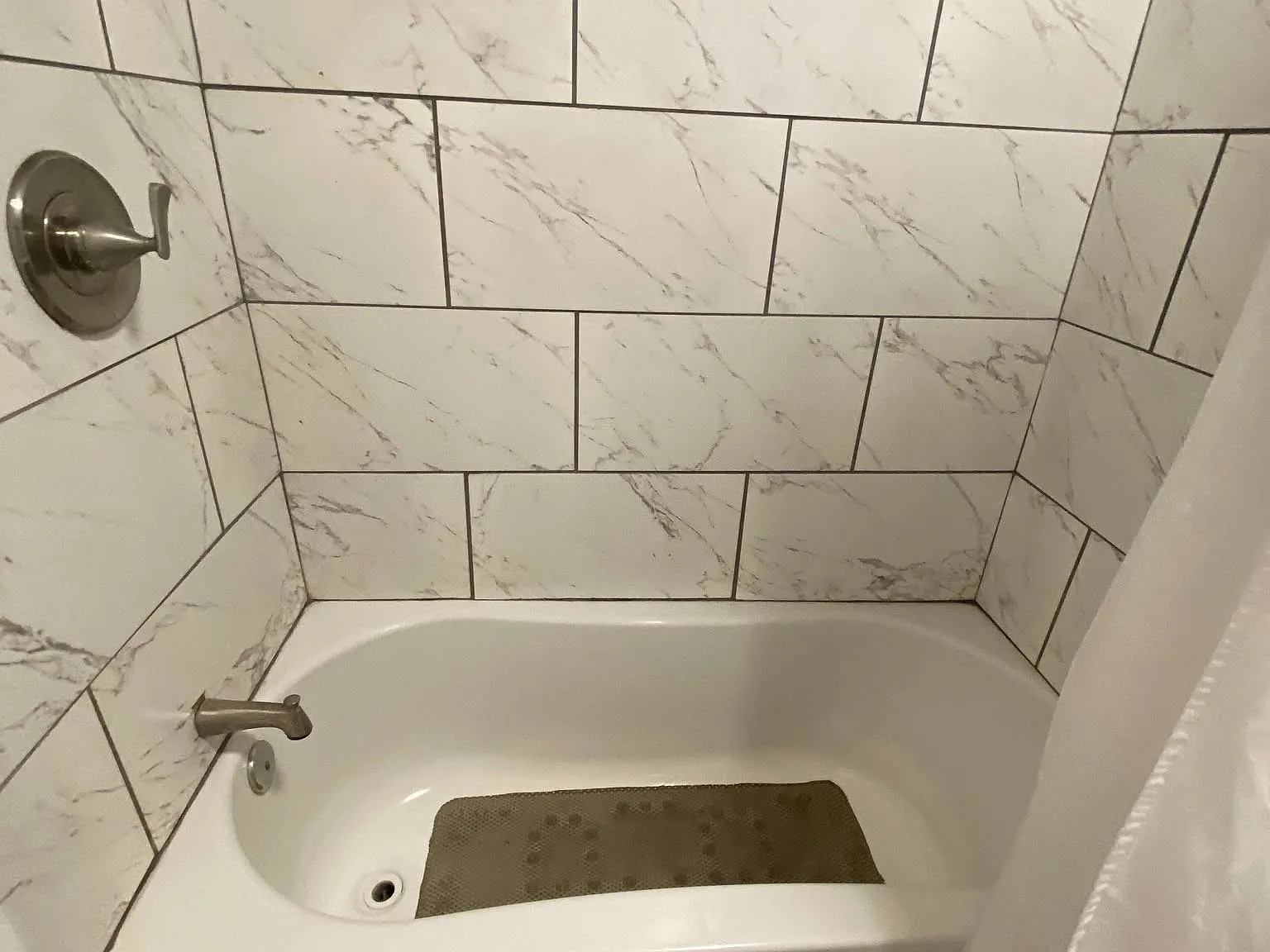 4 bed, $4,200 — Photo 4