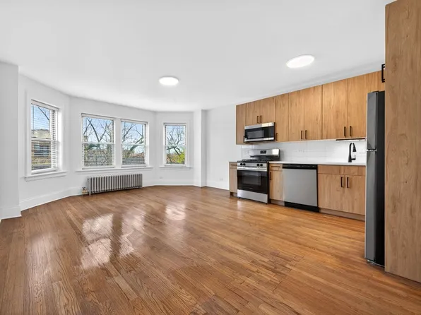 6308 N Artesian Ave, Chicago, IL