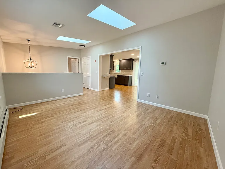 161 Deerfield Ridge Dr — Photo 2