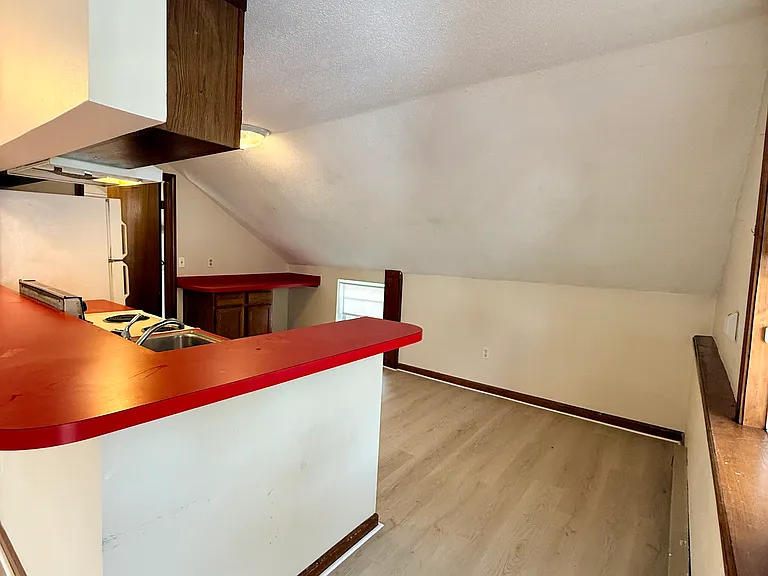 70 Race St #2 — Photo 10