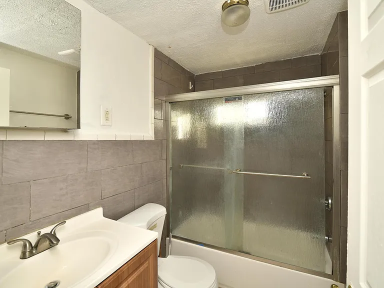 10 Milton St #2 — Photo 10