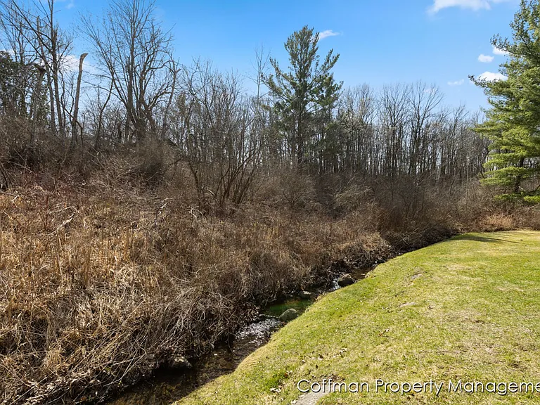 250 Four Mile Rd NW — Photo 7