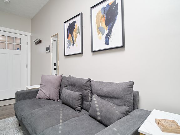 5th image of 1437 S Alabama St #B