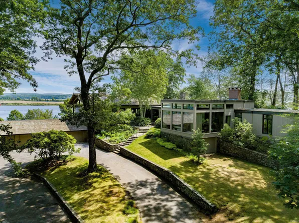 41 Watrous Point Road, Old Saybrook, CT 06475