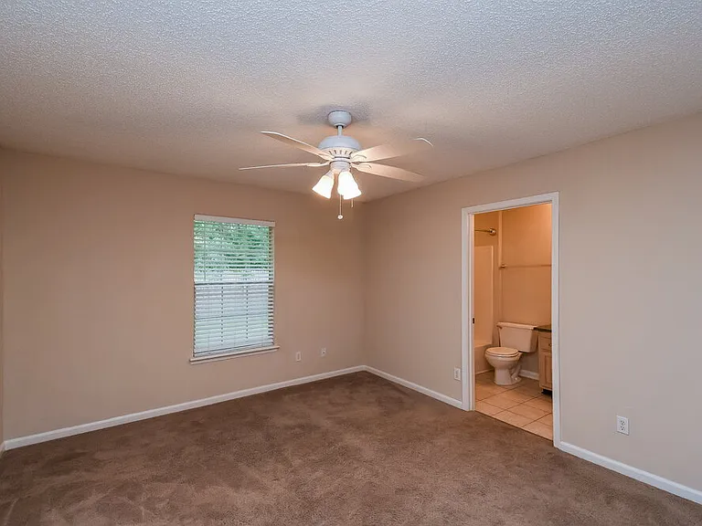 7835 Longhorn Cir E — Photo 9