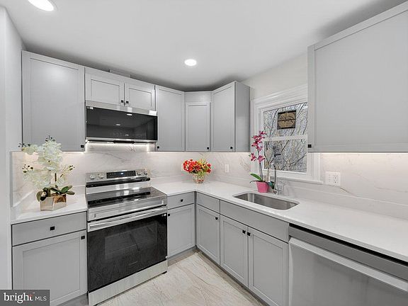 4th image of 10278 Colony Park Dr