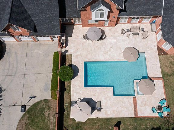 5th image of 1001 Lake Winds Dr