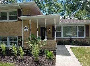 1355 E Lyn Ct, Homewood, IL 60430