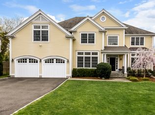 11 Concord Ln, Darien, CT 06820