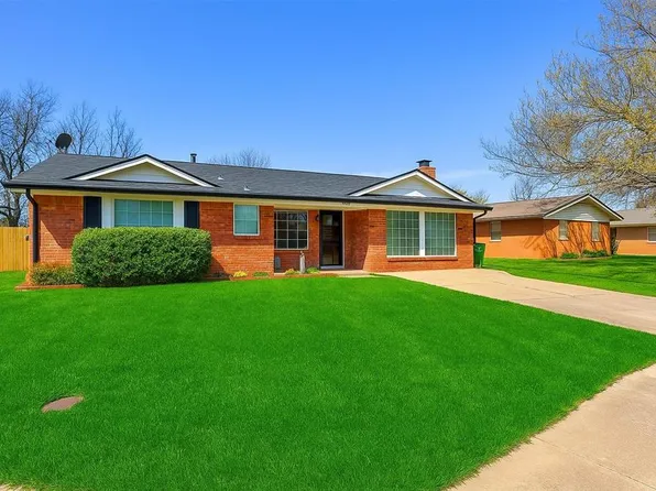302 Tanglewood Dr, Yukon, OK 73099