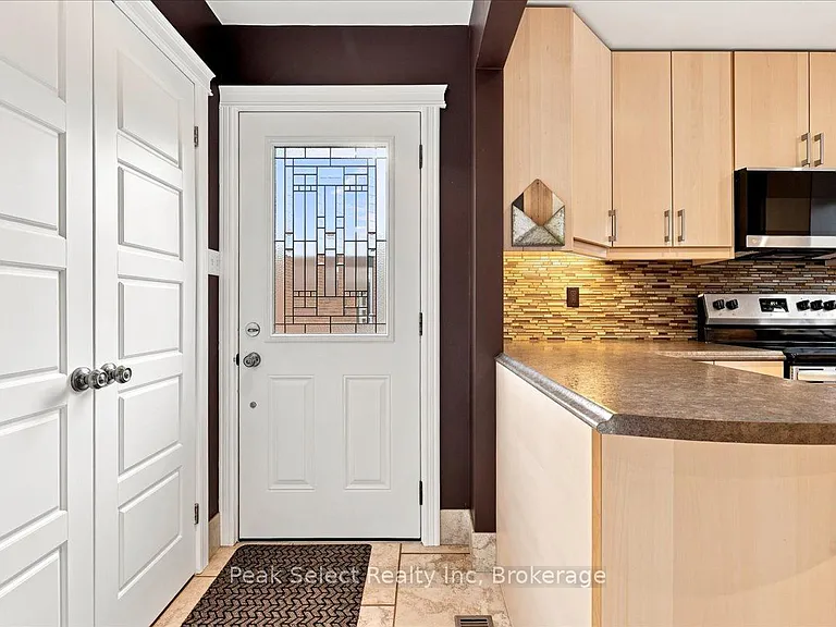 191 Maple Ave — Photo 6