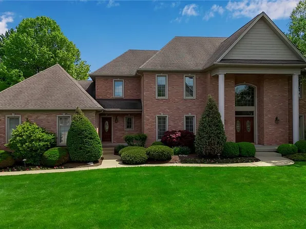 25 Davinci Ct, Williamsville, NY 14221