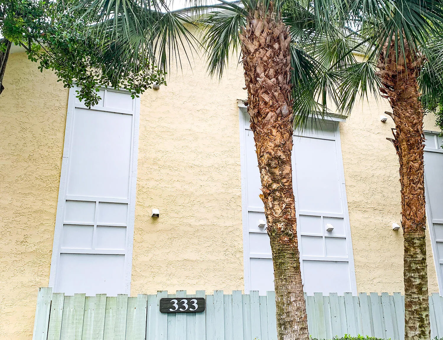 2 bed, 2.0 bath, 905 sqft, $2,500 — Photo 2