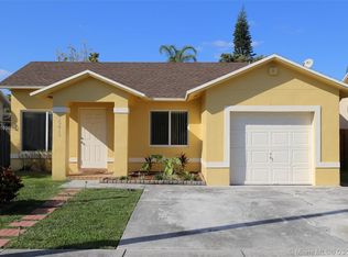 10413 SW 210th Ter, Cutler Bay, FL 33189