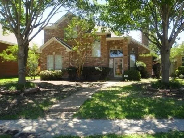 8902 Bayshore Ln, Rowlett, TX 75088