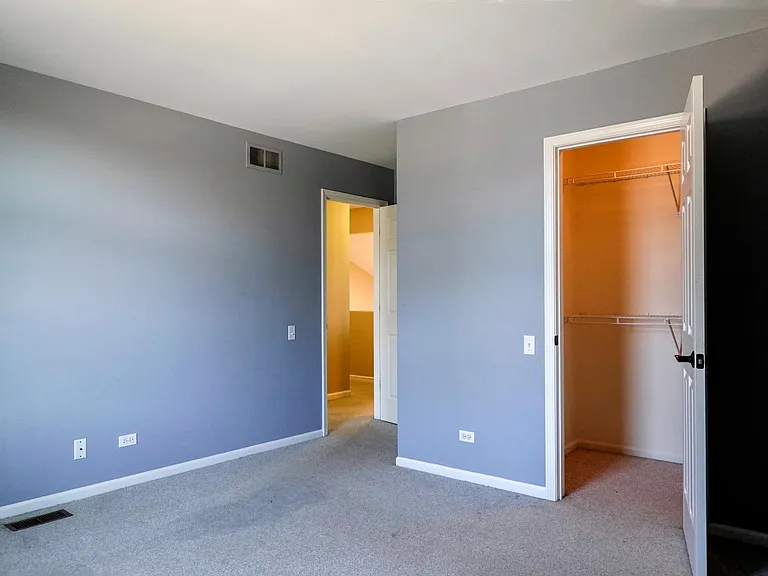 207 Shadybrook Ln — Photo 10