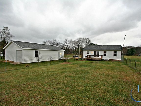 3rd image of 14066 S Cypress Ave