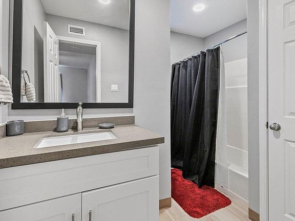 5th image of 192 N Cities Service Hwy APT 6