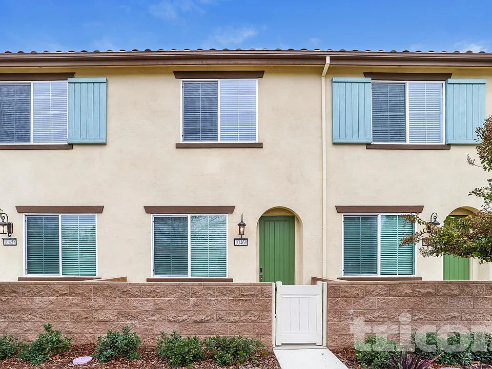 10460 Barrena Loop