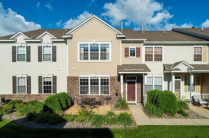1st image of 10997 Oak Grove Cir Unit B