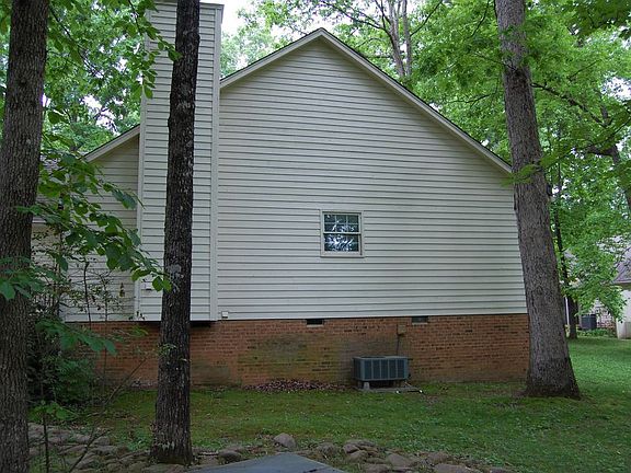 3rd image of 1029 Glennshire Dr