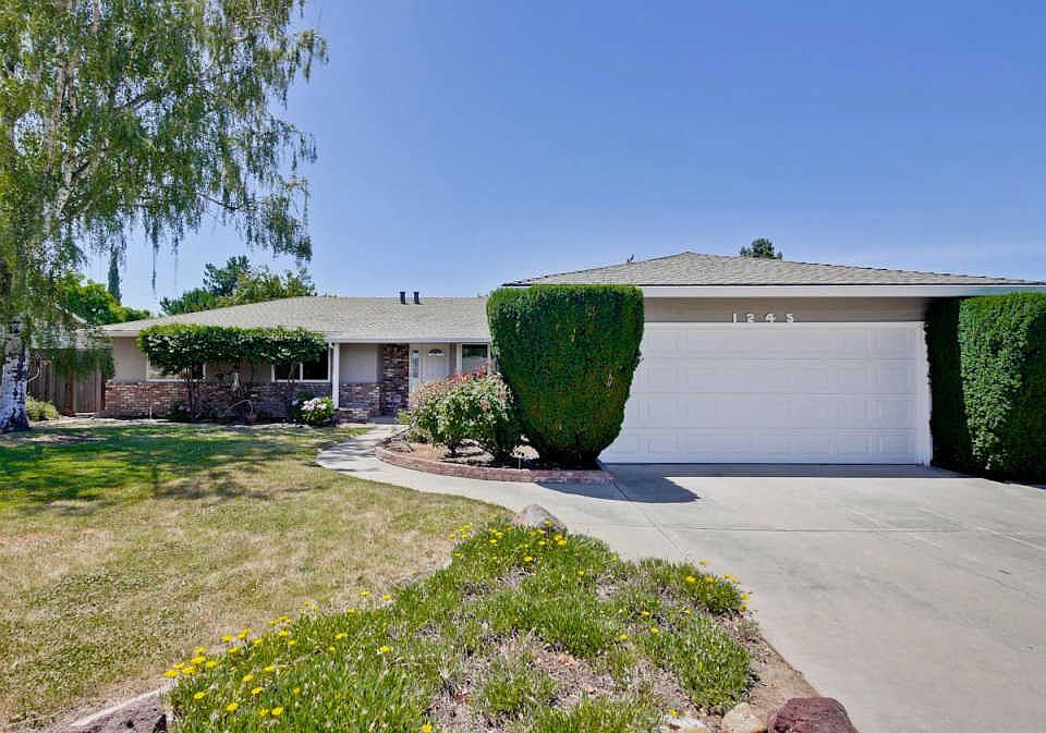 1st image of 1245 Mandarin Dr