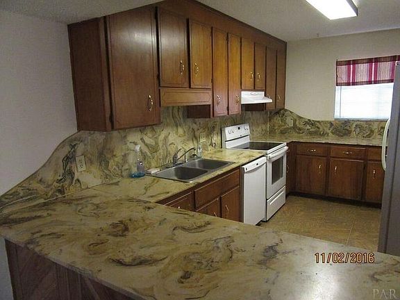 3rd image of 1285 Pinnacle Cir APT B
