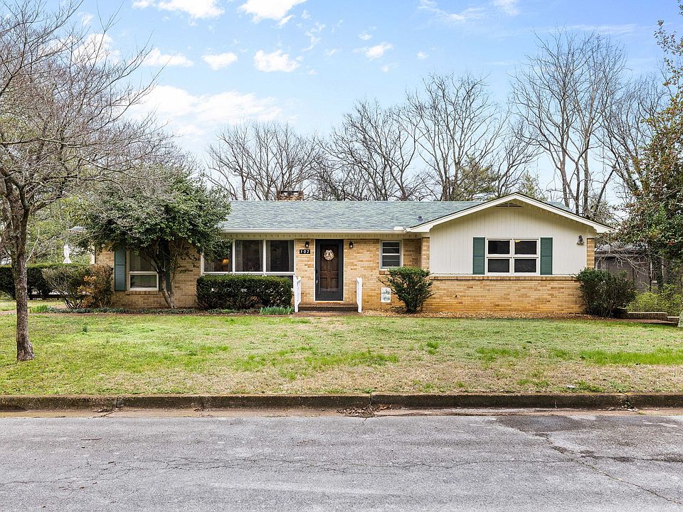 1st image of 107 Fairview Dr