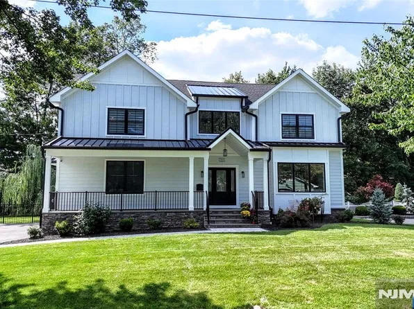 515 Hobart Road, Paramus, NJ 07652