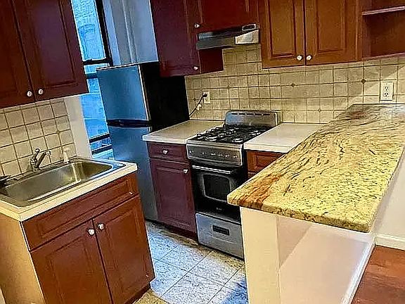 4th image of 403 W 48th St APT 1B