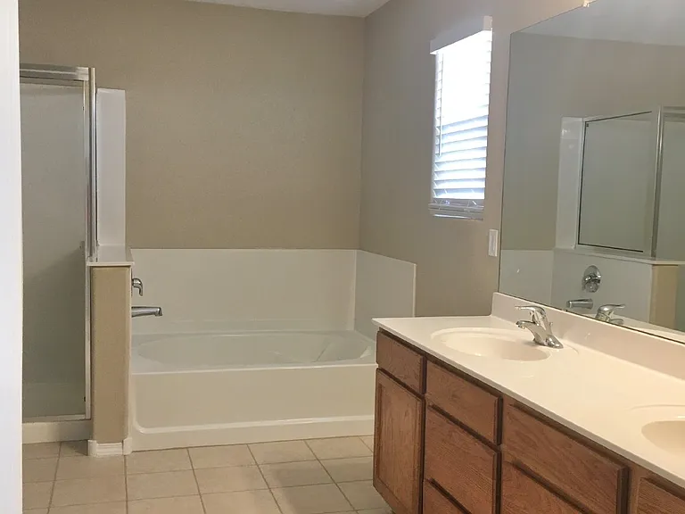 1941 Cortina Loop SE — Photo 17
