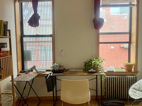 4th image of 110 Madison St APT 15