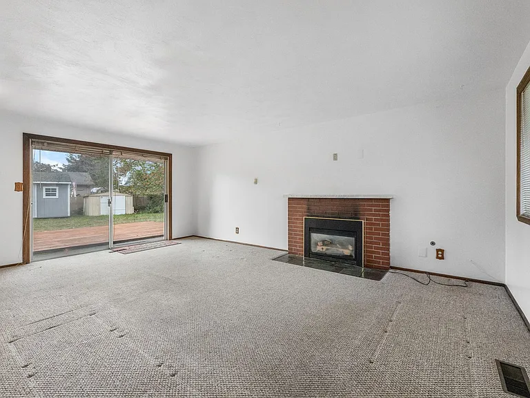 8908 Hipkins Rd SW — Photo 4