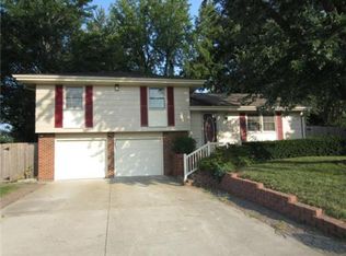 703 NW 5th St, Blue Springs, MO 64014