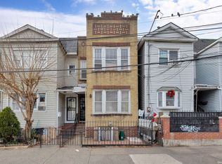 4532 National St, Corona, NY 11368