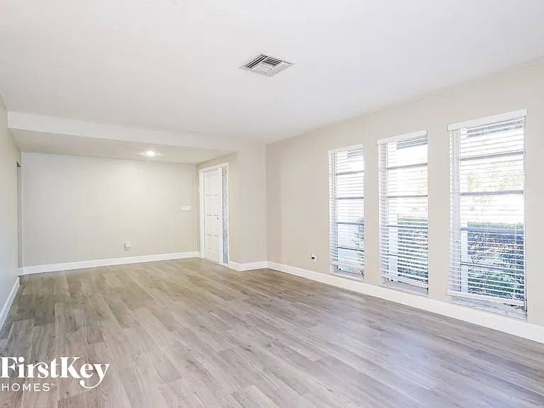 2529 Shelby Pkwy — Photo 4
