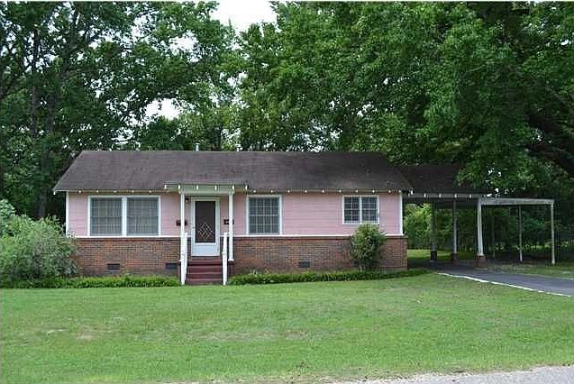1st image of 107 Yaupon Dr