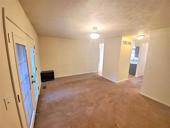 5th image of 310 W Union St